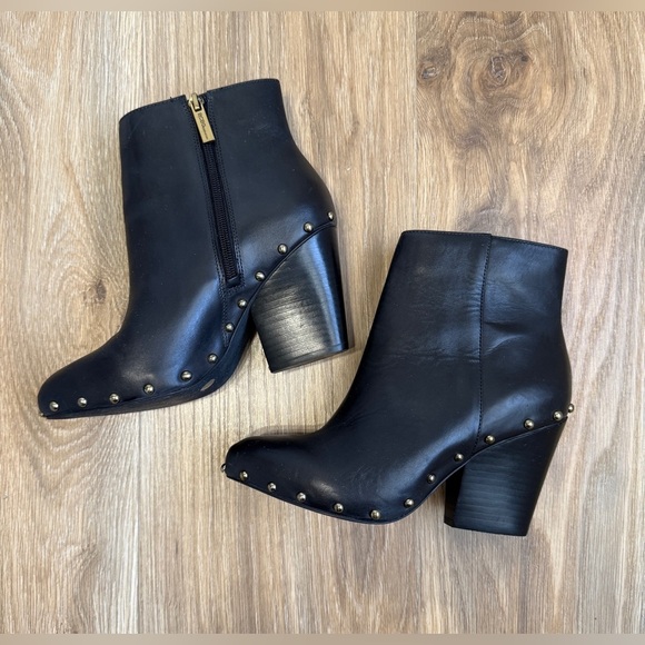 BCBG Generation Womens Jonnie Ankle Boots Studded Synthetic Leather Black 7M - Picture 1 of 6